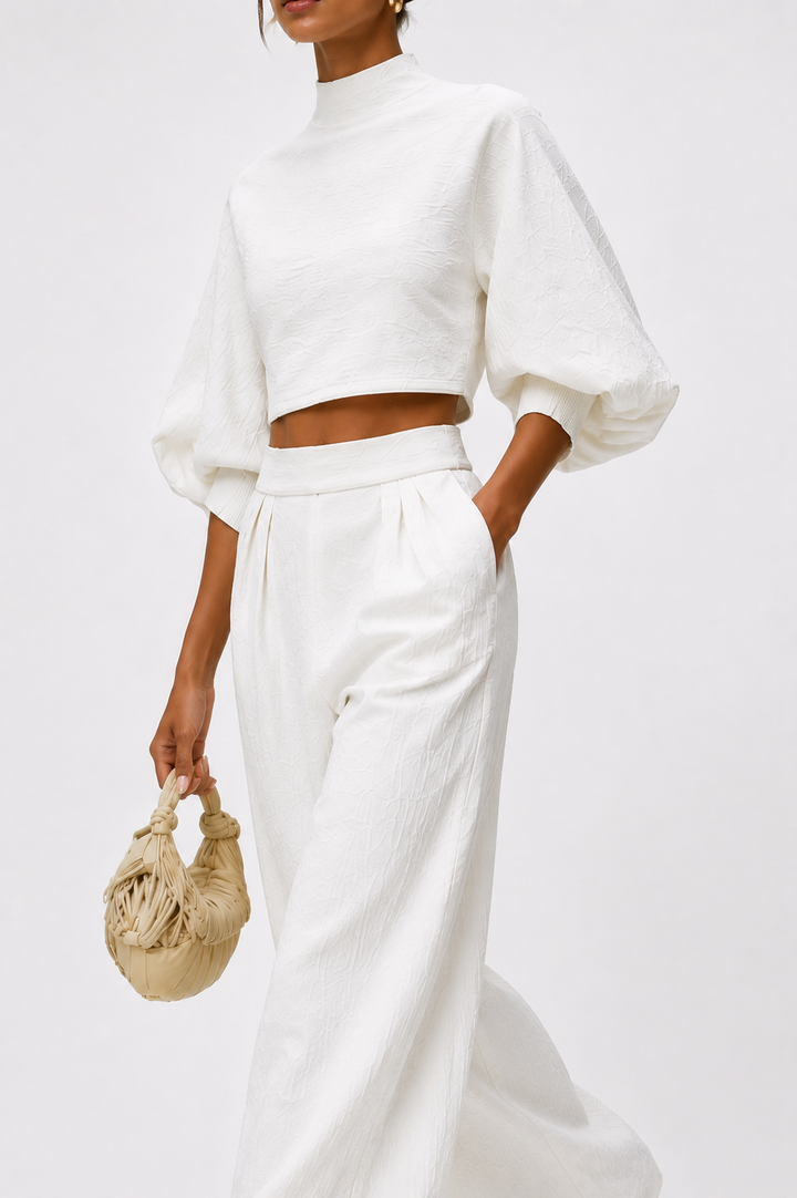 Creamy White  Lantern Sleeve Set