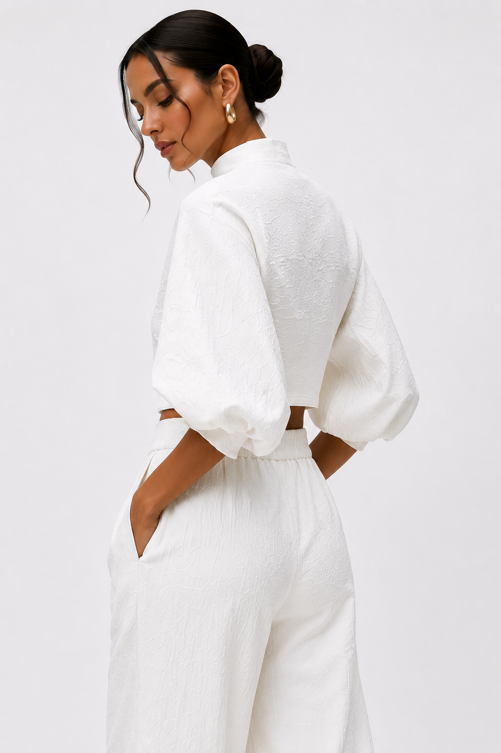 Creamy White  Lantern Sleeve Set