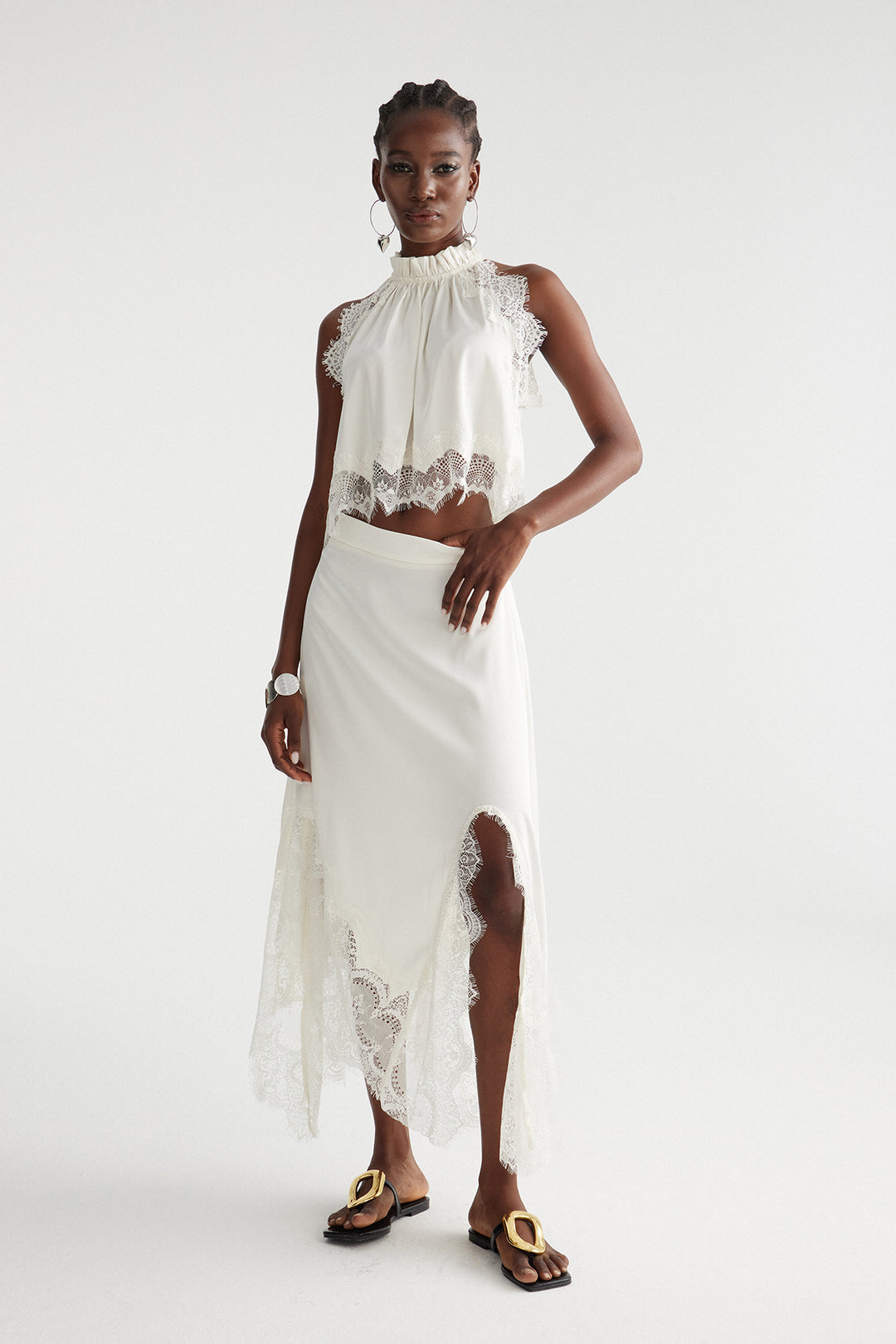 Festim Sleeveless Lace Skirt Set In White