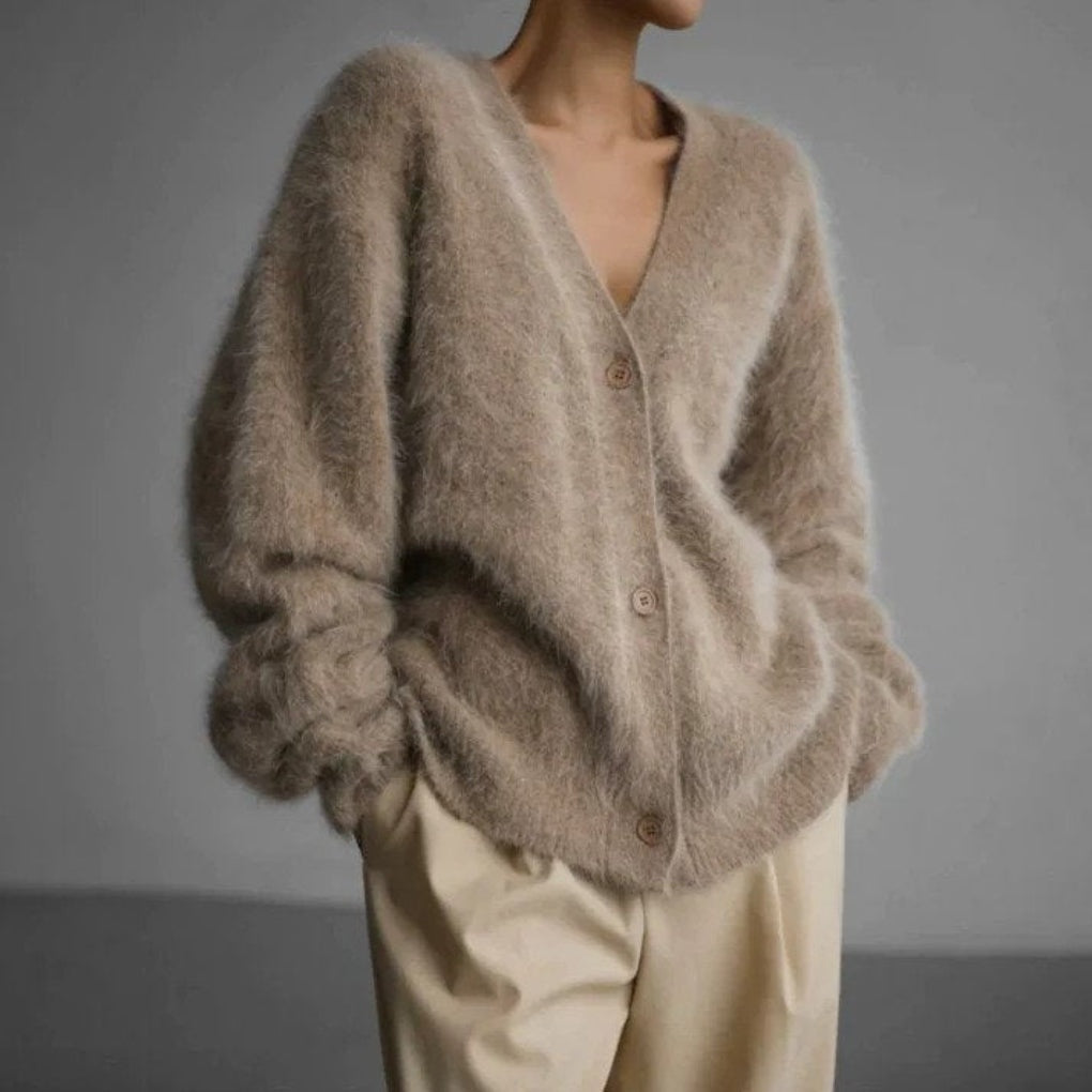 Zacht luxe gebreid damesvest met V-hals – Jennifer