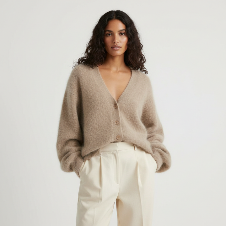 Zacht luxe gebreid damesvest met V-hals – Jennifer